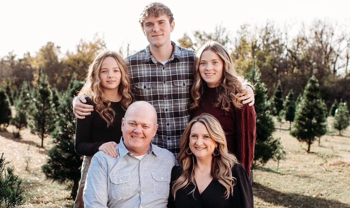 Picture of Tommy Stone with his wife and children