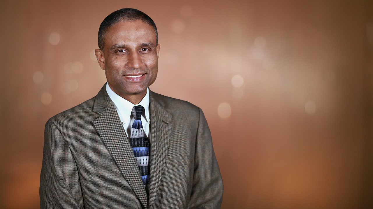 Cancerwise blog post: Dr. Anil Sood discusses ovarian cancer symptoms, diagnosis and treatment, as well as MD Anderson's Ovarian Cancer Moon Shot.